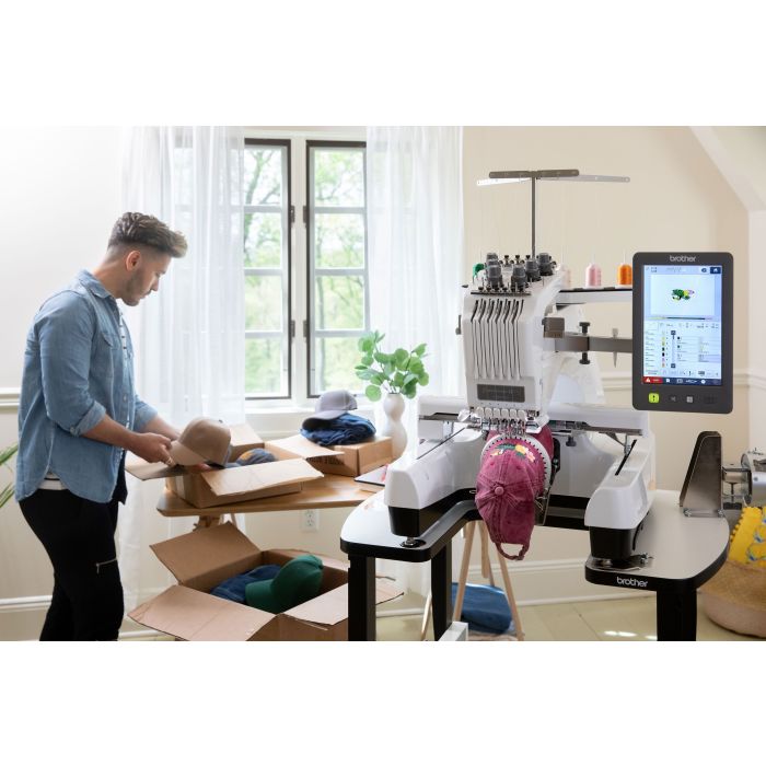 Brother PR680W – Bordadeira Profissional 8 Agulhas