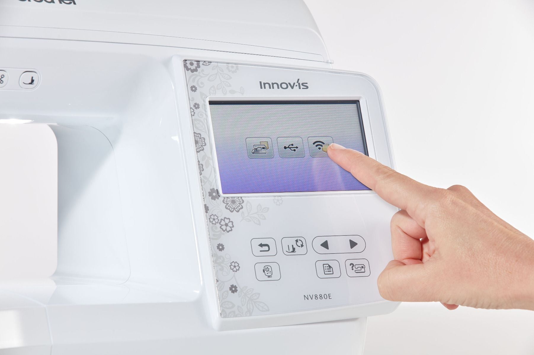 Brother Innov-is NV880E – Máquina de Bordado Profissional